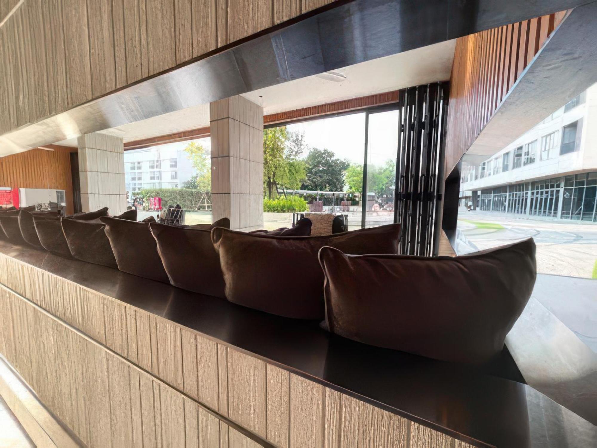24th Floor, Cozy Skyline View Oasis 1bed & 1sofa *