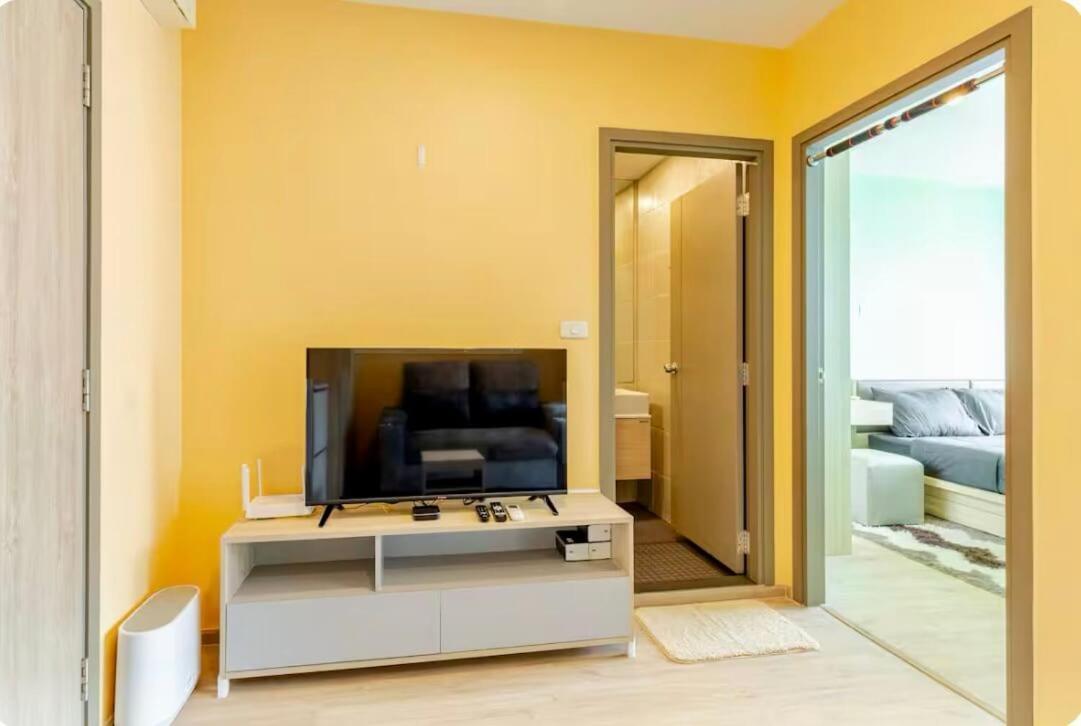 24th Floor, Cozy Skyline View Oasis 1bed & 1sofa